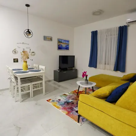 Valley Breeze Holiday home *