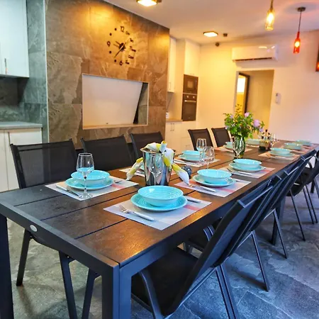 Valley Breeze Holiday home