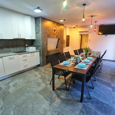 Valley Breeze Holiday home